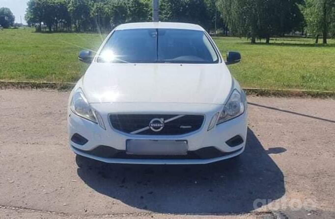 Volvo S60 2 generation Sedan