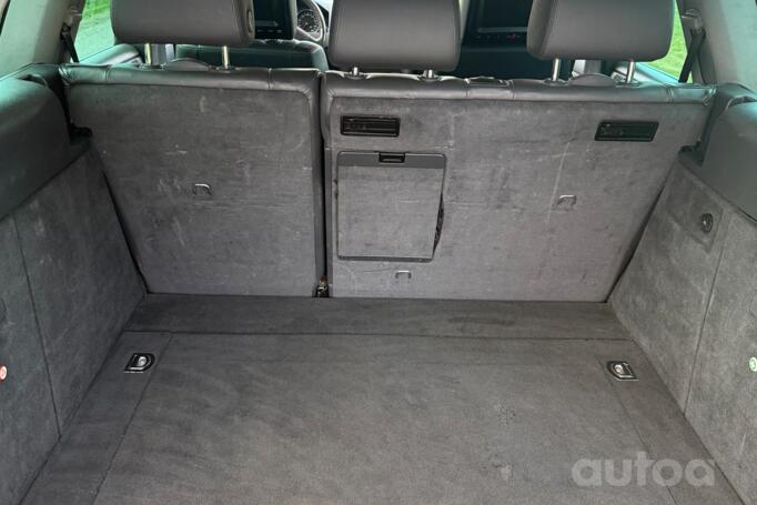Volkswagen Touareg 1 generation [restyling] Crossover