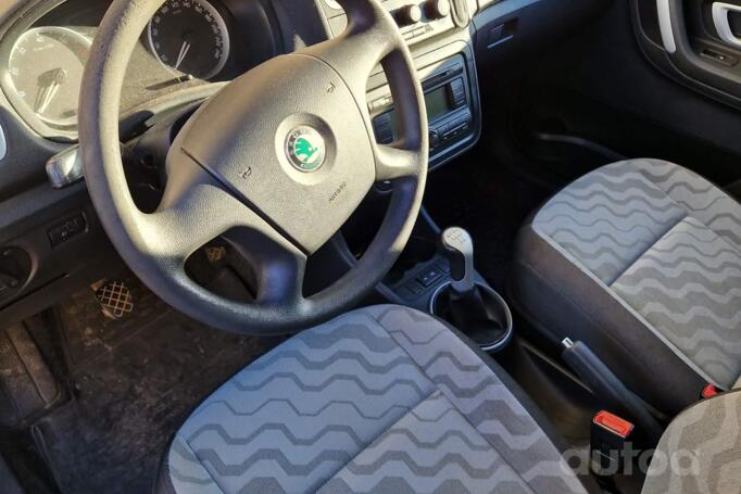Skoda Fabia 5J Hatchback