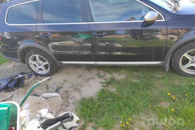 Volkswagen Passat Variant 1 generation wagon (5 doors)