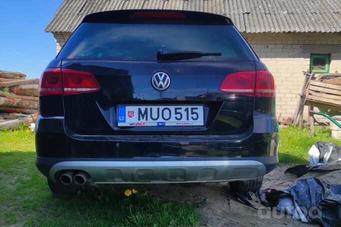 Volkswagen Passat Variant 1 generation wagon (5 doors)