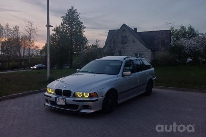 BMW 5 Series E39 Touring wagon