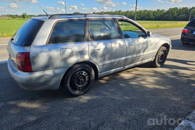 Audi A4 B5 Avant wagon 5-doors