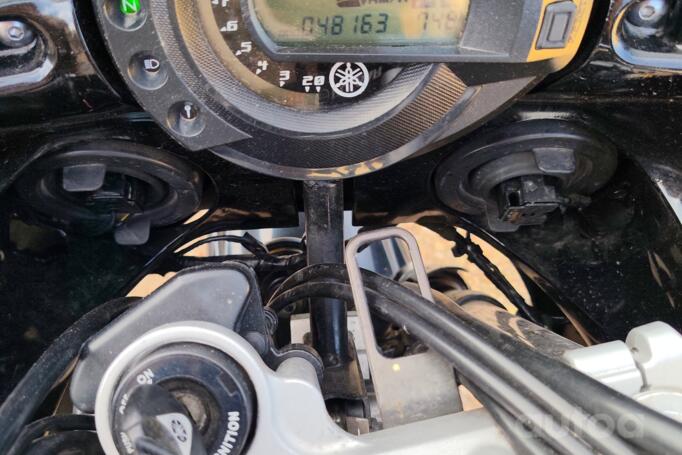 Yamaha FZ