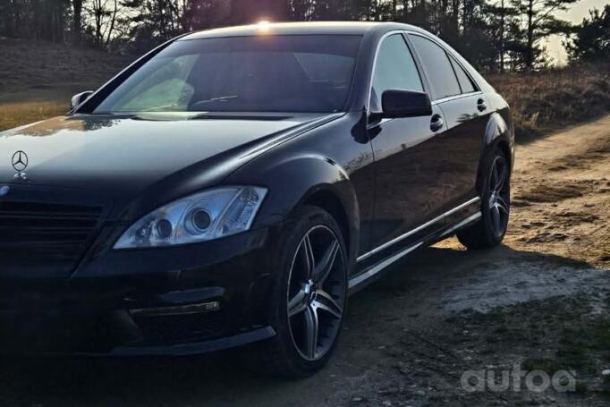 Mercedes-Benz S-Class W221 Sedan 4-doors