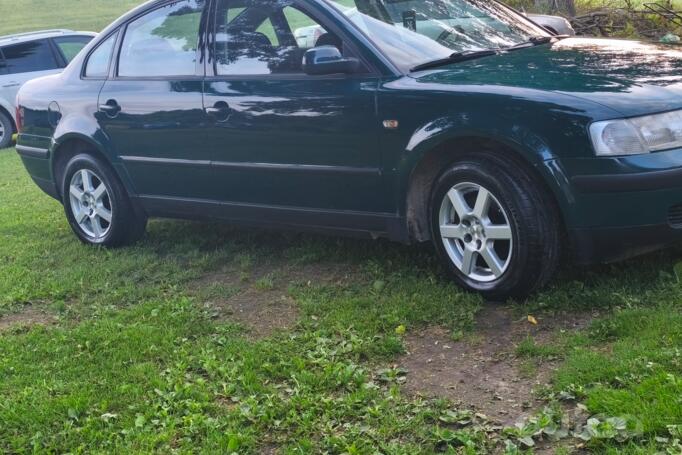 Volkswagen Passat B5 Sedan 4-doors