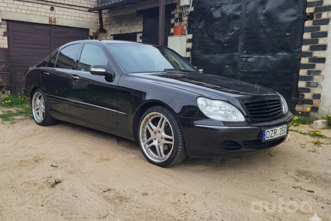 Mercedes-Benz S-Class W220 [restyling] Sedan 4-doors