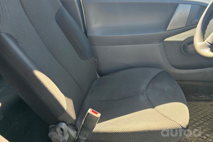 Toyota Aygo 1 generation [2th restyling] Hatchback