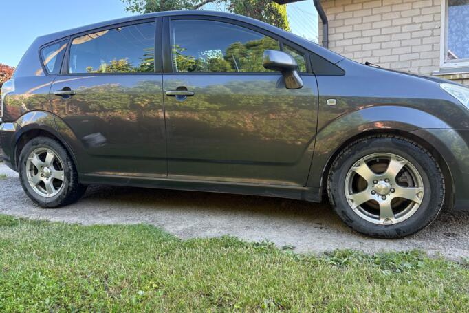 Toyota Corolla Verso 1 generation [restyling] -2 generation
