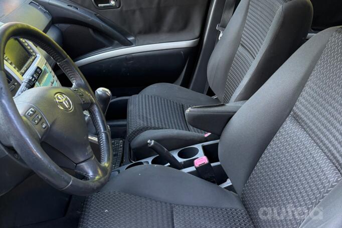 Toyota Corolla Verso 1 generation [restyling] -2 generation