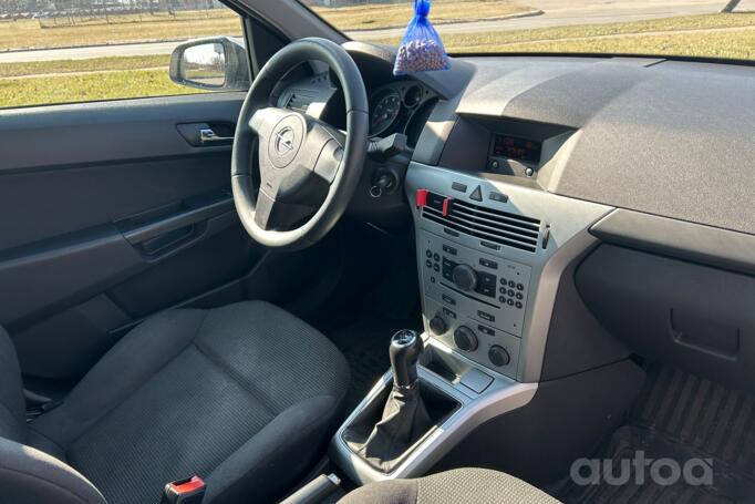 Opel Astra H [restyling]