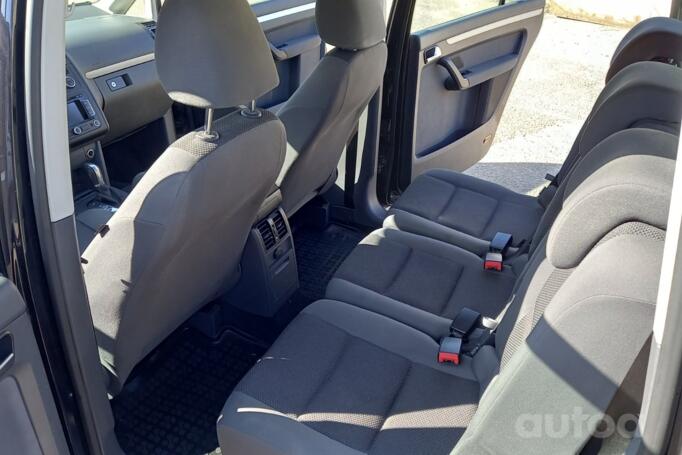 Volkswagen Touran 2 generation Minivan