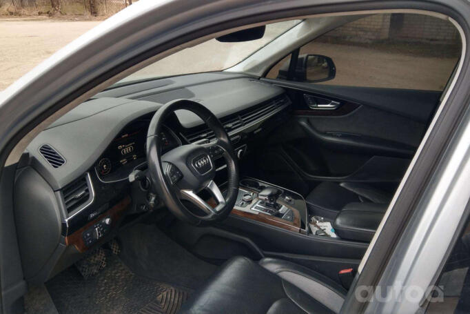 Audi Q7 4M Crossover