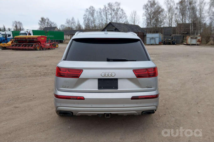 Audi Q7 4M Crossover