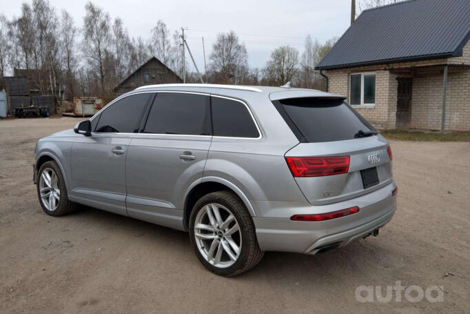 Audi Q7 4M Crossover