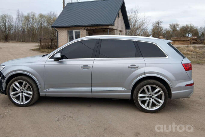 Audi Q7 4M Crossover