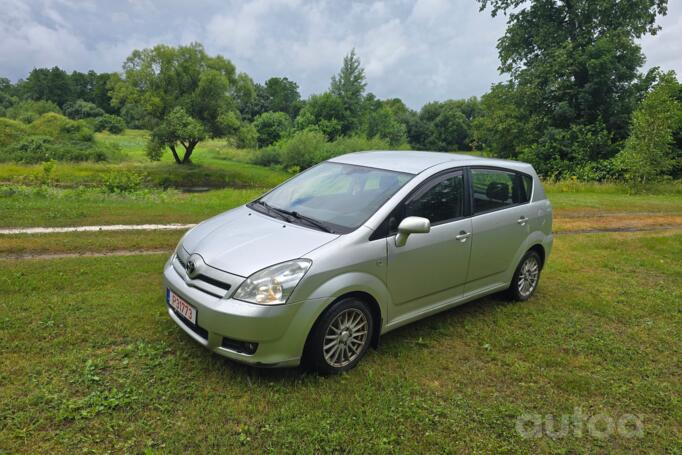 Toyota Corolla Verso 1 generation [restyling] Minivan