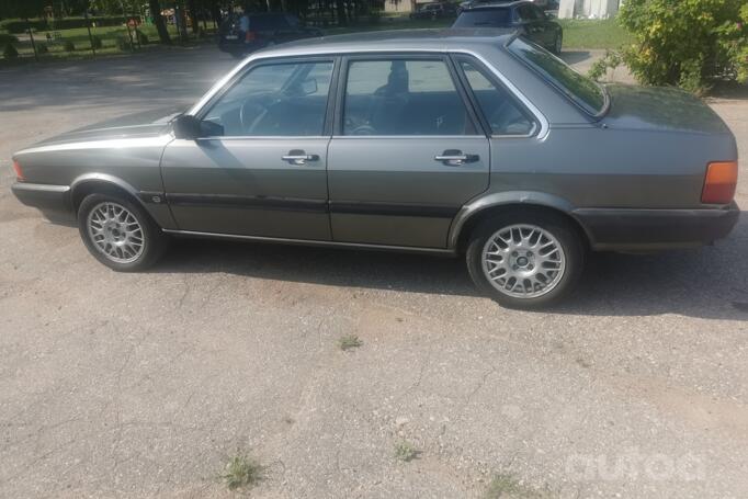 Audi 80 B2 Sedan 4-doors