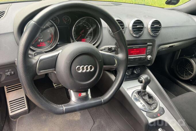 Audi TT 8J Coupe 2-doors