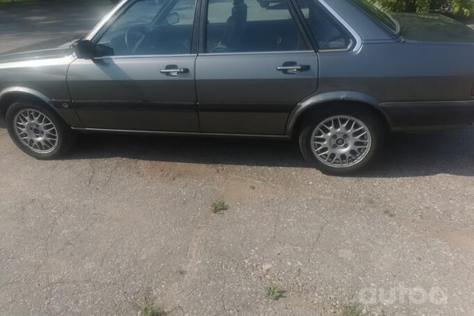 Audi 80 B2 Sedan 4-doors