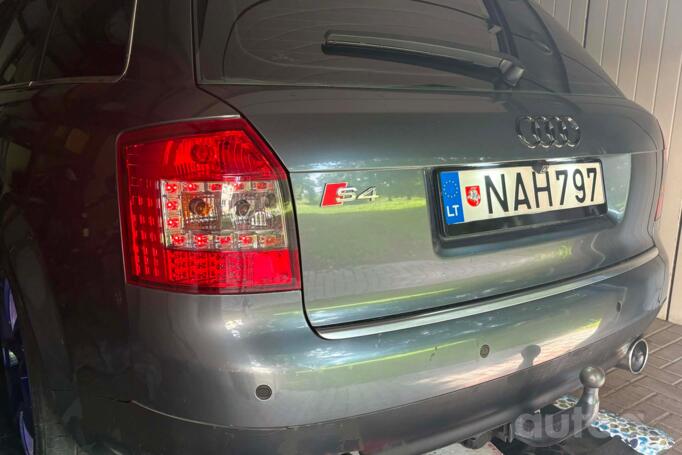 Audi A4 B6 Avant wagon 5-doors