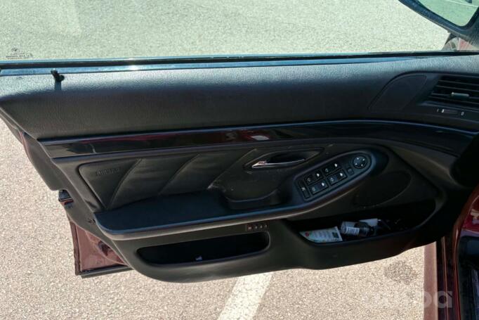 BMW 5 Series E39 Sedan 4-doors
