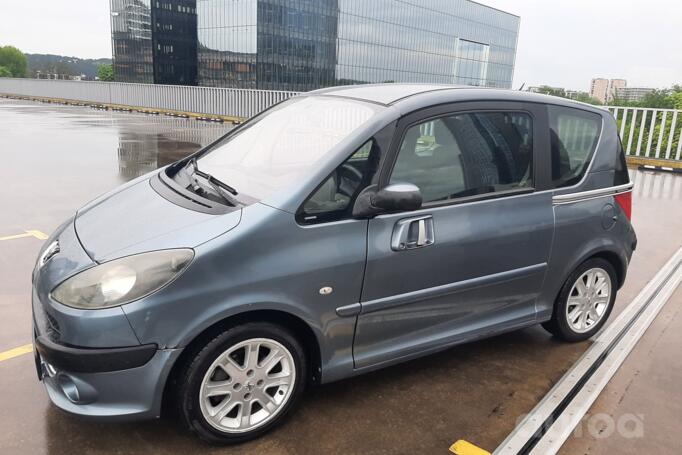 Peugeot 1007 1 generation Minivan