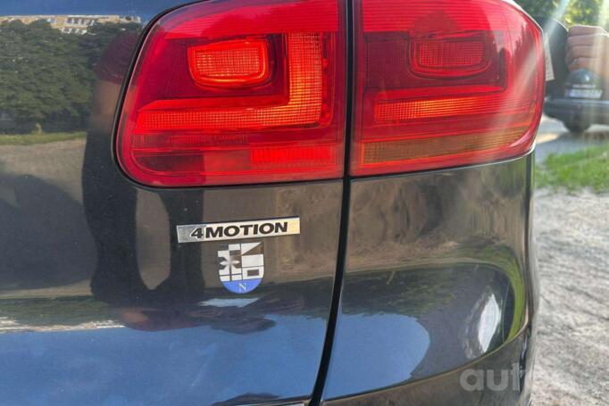 Volkswagen Tiguan 1 generation [restyling] Crossover