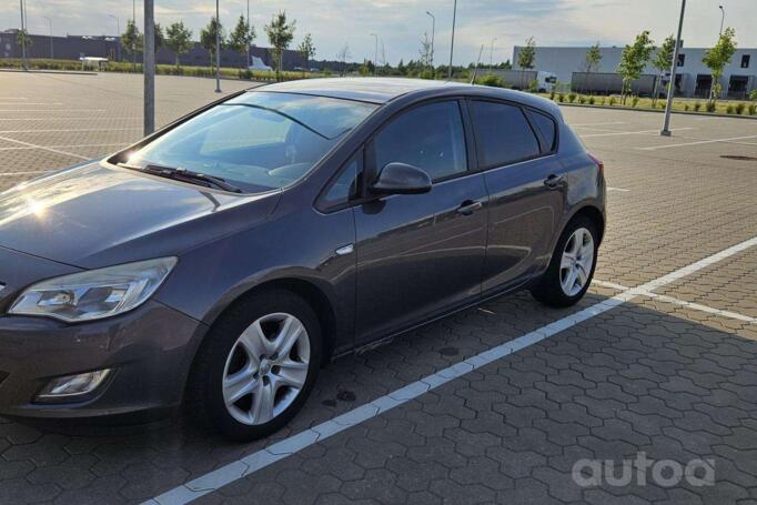 Opel Astra H [restyling]