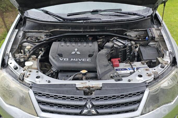 Mitsubishi Outlander 2008