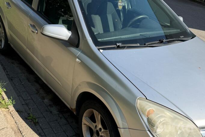 Opel Astra H [restyling]
