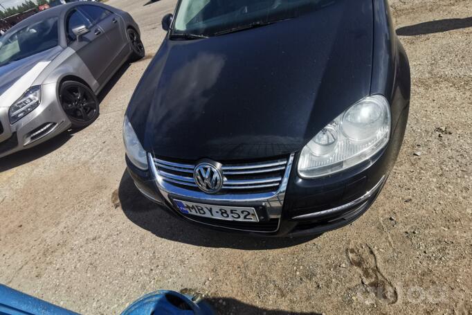 Volkswagen Jetta 5 generation Sedan 4-doors