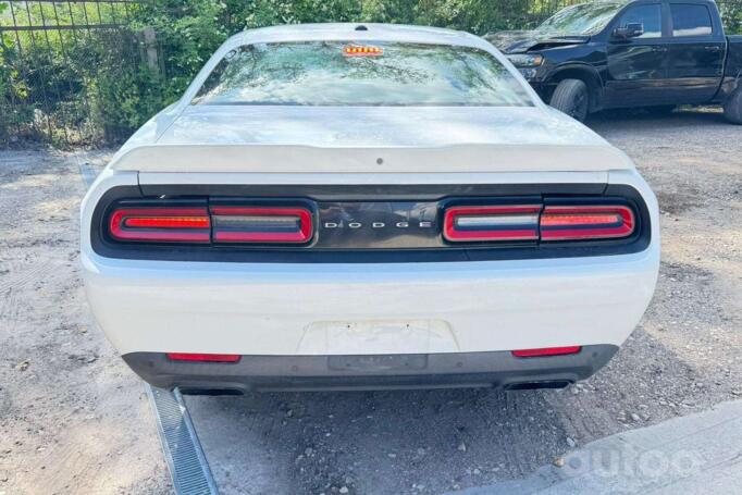 Dodge Challenger 3 generation [2th restyling] Coupe
