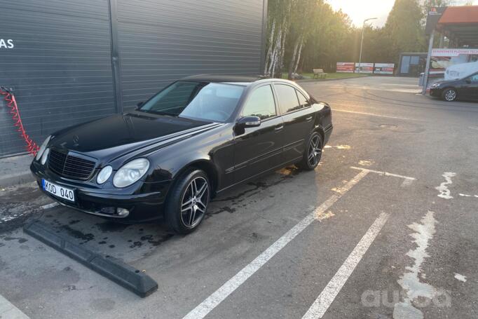 Mercedes-Benz E-Class W211 Sedan
