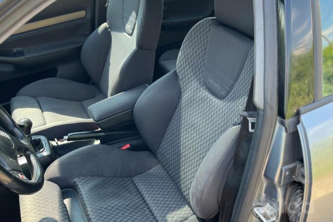 Audi S4 B5/8D Avant wagon 5-doors