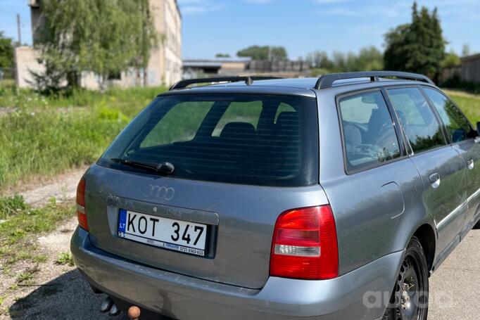 Audi S4 B5/8D Avant wagon 5-doors