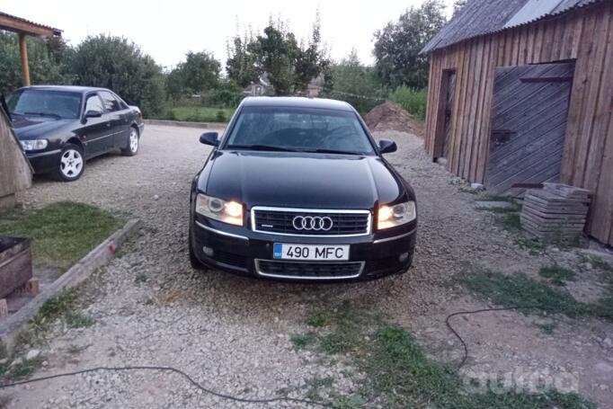 Audi A8 D3/4E Sedan