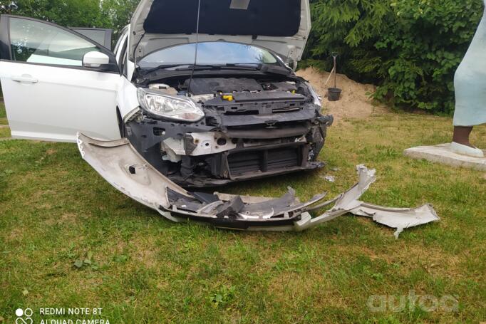 Ford Focus 3 generation wagon 5-doors