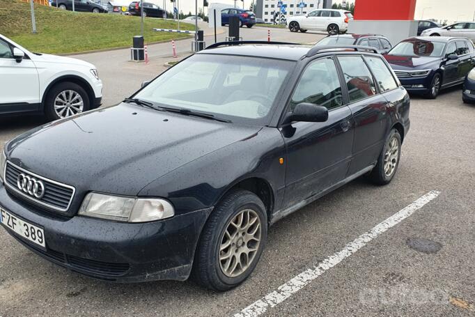 Audi A4 B5 Avant wagon 5-doors