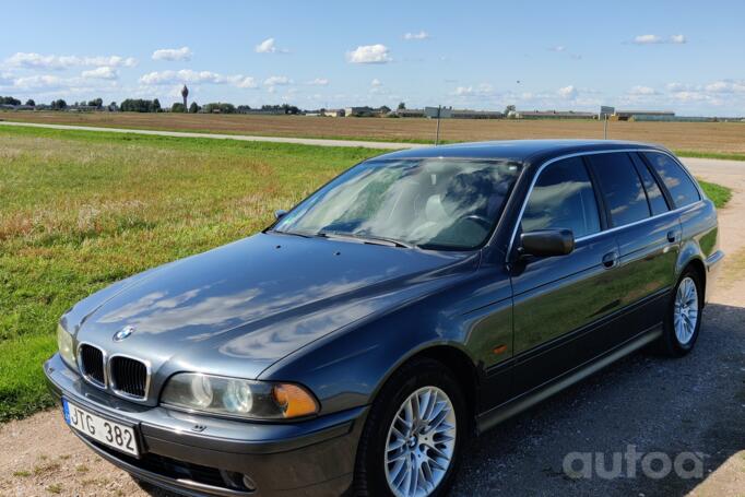 BMW 5 Series E39 Touring wagon