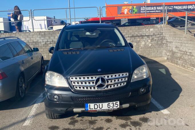 Mercedes-Benz M-Class W164 Crossover 5-doors