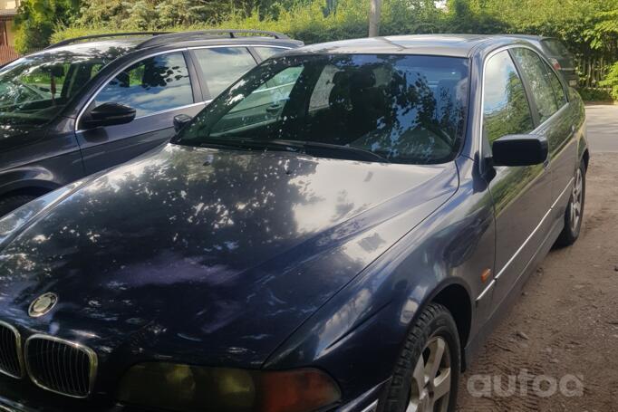 BMW 5 Series E39 Sedan 4-doors