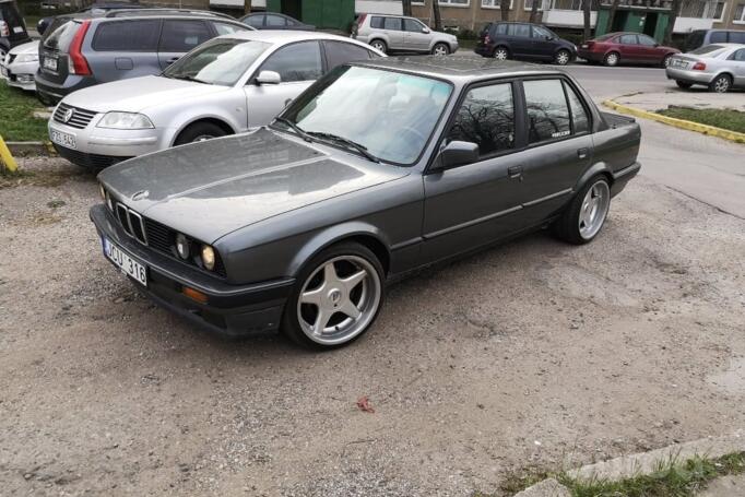 BMW 3 Series E30 [restyling] Sedan