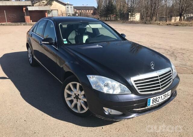 Mercedes-Benz S-Class W221 Sedan 4-doors