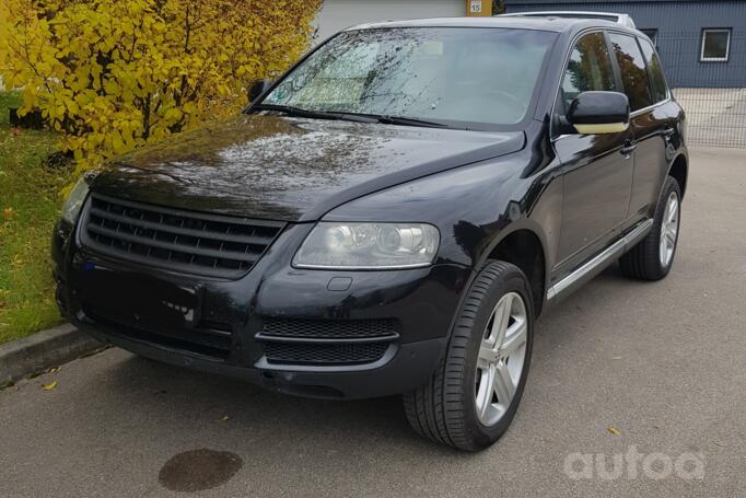 Volkswagen Touareg 1 generation Crossover