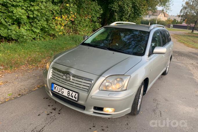 Toyota Avensis 2 generation wagon