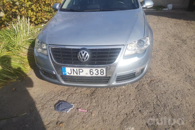 Volkswagen Passat B6 wagon 5-doors