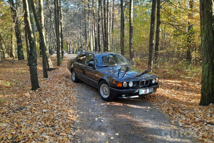 BMW 7 Series E32 Sedan