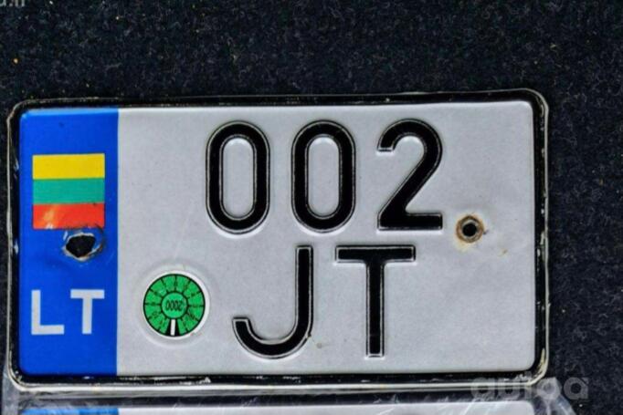002JT