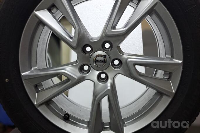 Kita, lengvojo lydinio